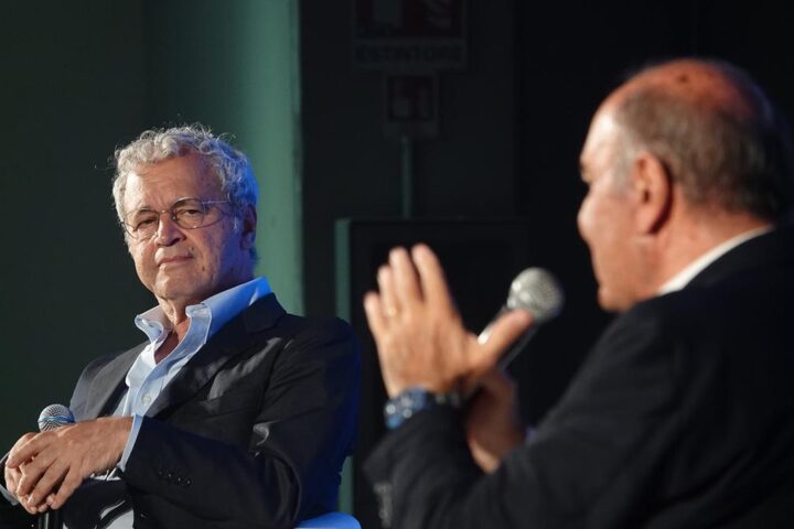 Duello tra Vespa e Mentana al Meeting di Rimini: il governo Meloni verso la longevità