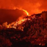 Eruzione dell'Etna paralizza il traffico aereo, aeroporto di Catania chiuso per giorni