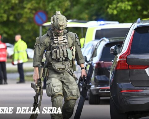 Fagersta, attacco con spada in un liceo: un morto e diversi feriti, l'aggressore è un ex alunno di 18 anni