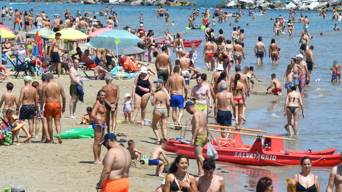 Ferragosto 2026: un'estate di ansia e incertezze tra conflitti e scarso entusiasmo