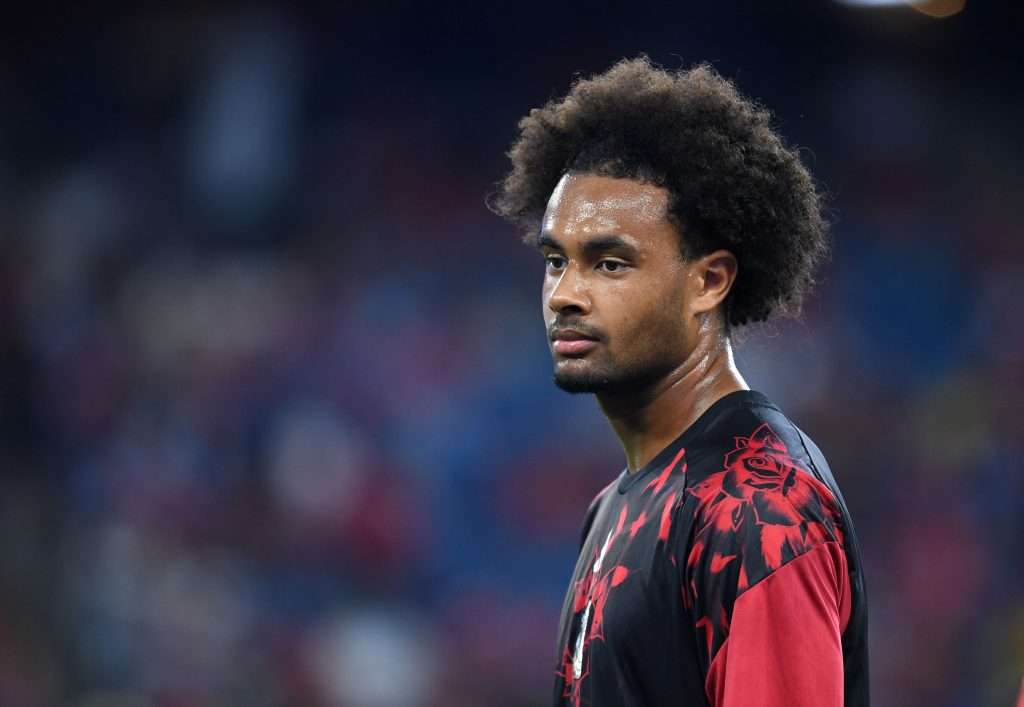 Fiorentina avanza per Joshua Zirkzee del Manchester United con offerta iniziale
