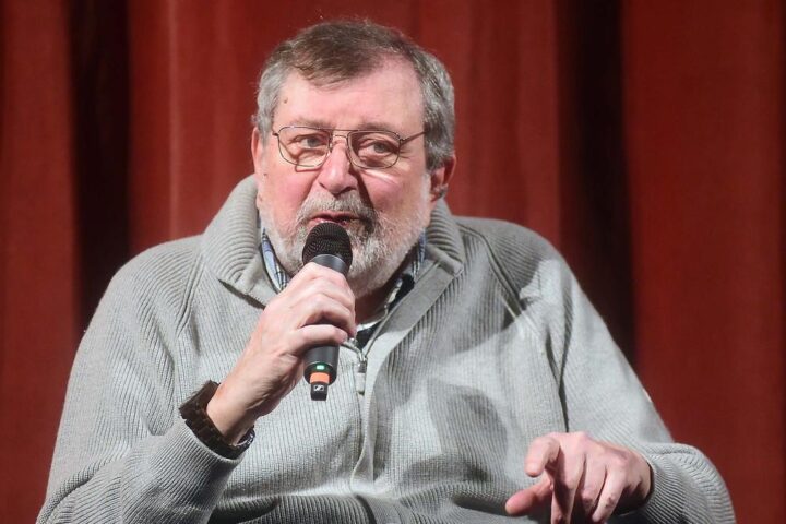 Francesco Guccini è morto a 86 anni: addio a un maestro della musica italiana