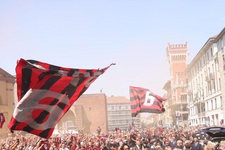 Funerali di Franco Baresi a Milano: tributi emotivi per l'icona del Milan e della Nazionale