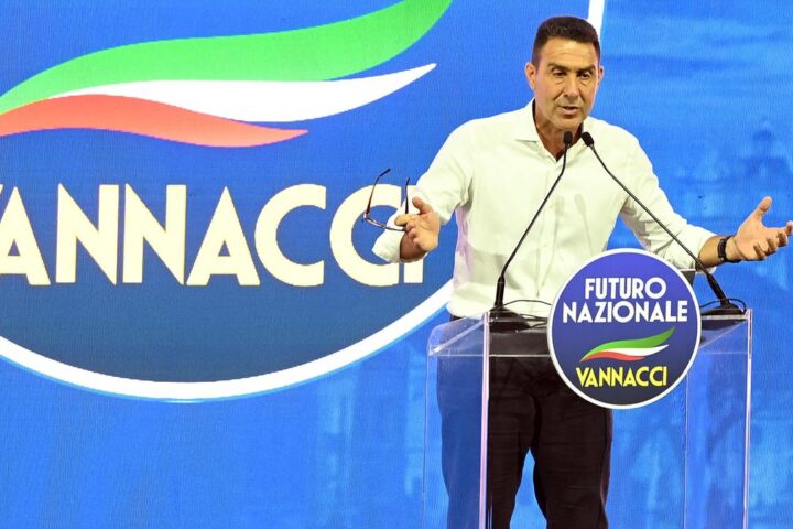 Futuro Nazionale presenta il suo programma: aborto, eutanasia e famiglia nel nuovo piano di Vannacci