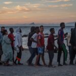 Genitori marocchini cercano i figli scomparsi dopo il tentativo di attraversare a Ceuta
