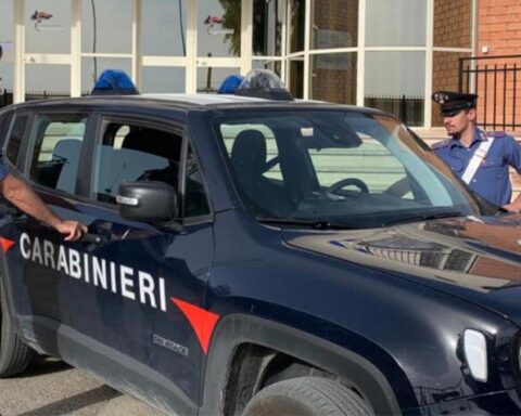 Giovane di 18 anni muore accoltellato durante una rissa a Trani
