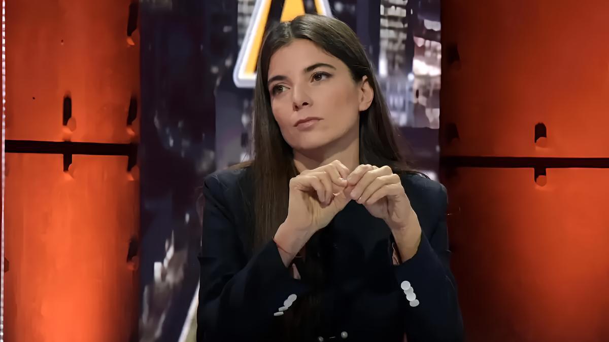 Giulia Innocenzi: "Aperti a trattare, ma no a interferenze esterne"