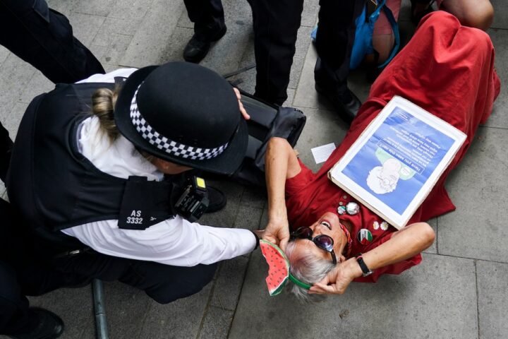 Gli Stati Uniti sanzionano Palestine Action e il collettivo italiano Autistici Inventati come reti terroristiche