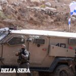 Guerra tra Stati Uniti e Iran, Teheran attacca basi Usa in Giordania dopo bombardamento su Larak