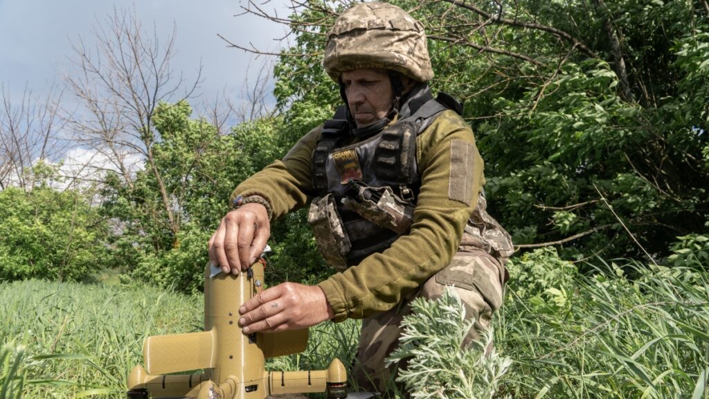 I droni trasformano il campo di battaglia, ma le perdite umane rimangono elevate come nella Prima guerra mondiale