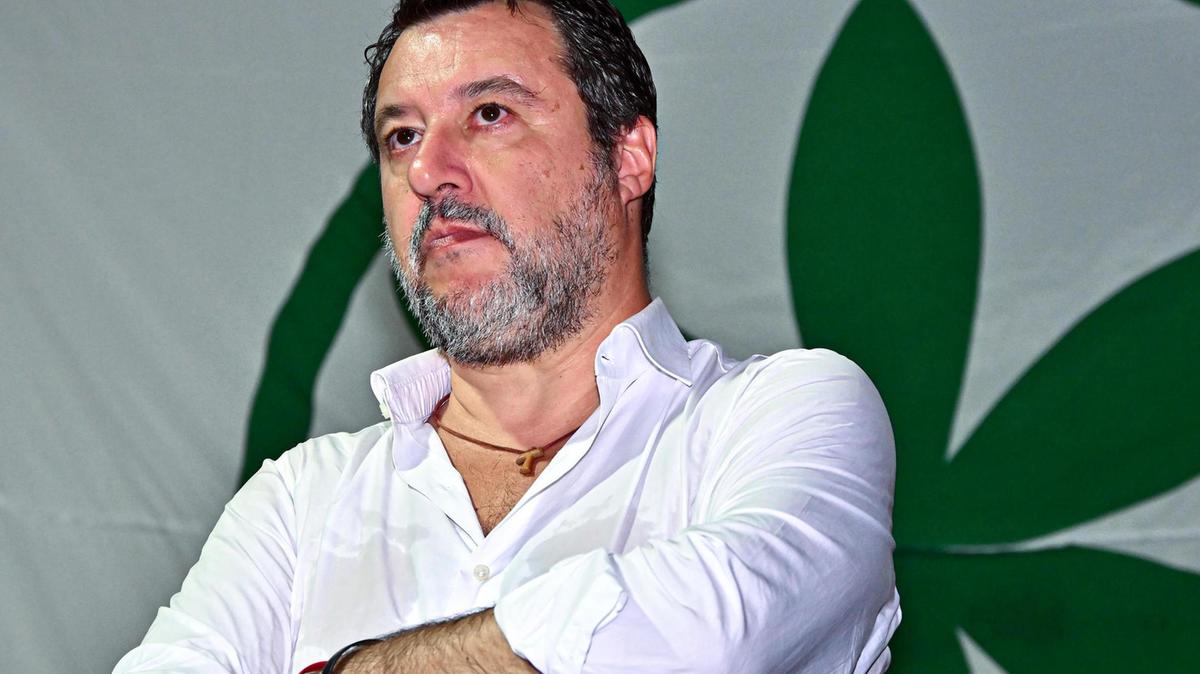 Il caos nella Lega: tensioni interne e richiesta di congresso straordinario in vista di Pontida