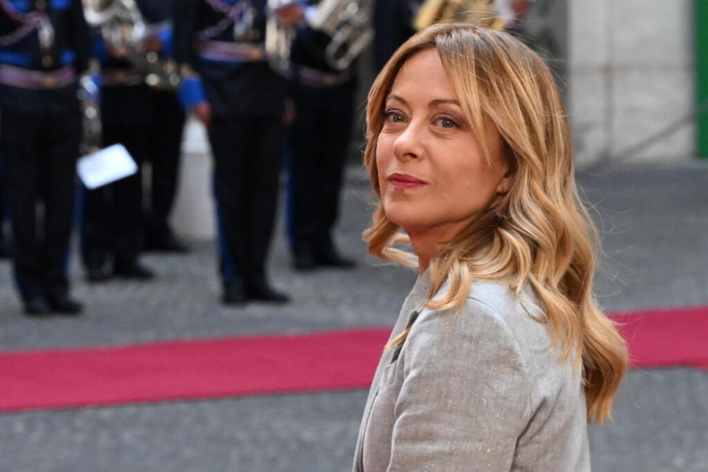 Il "Dress Code Meloni": regole sartoriali per il personale di Palazzo Chigi
