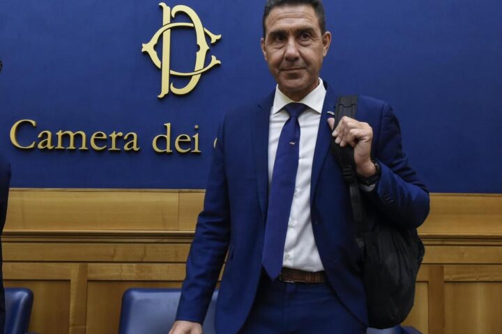Il generale Vannacci paragona San Paolo a un camerata, la Chiesa esprime dissenso