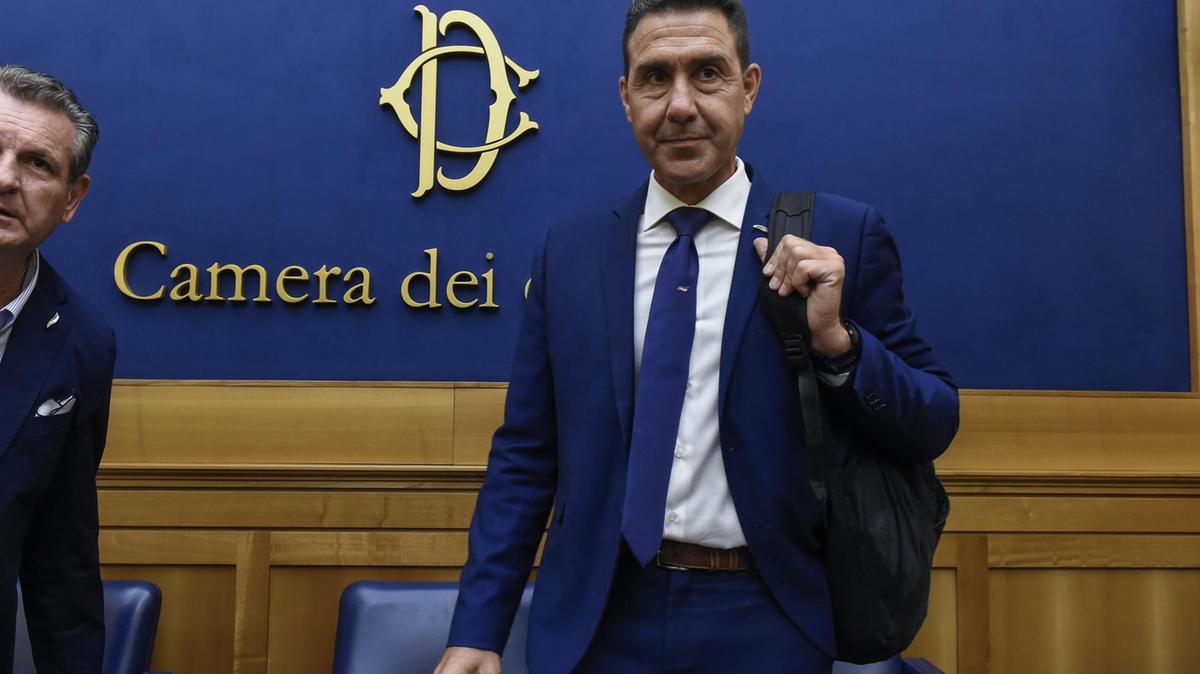 Il generale Vannacci paragona San Paolo a un camerata, la Chiesa esprime dissenso