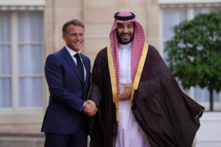 Il governo francese firma un accordo con l’Arabia Saudita per un parco a tema Dragon Ball Z vicino a Parigi