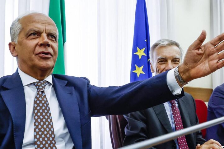 Il governo italiano sospende Schengen e affronta le critiche sui migranti con l'Olanda che si unisce al rinvio degli ‘dublinanti’
