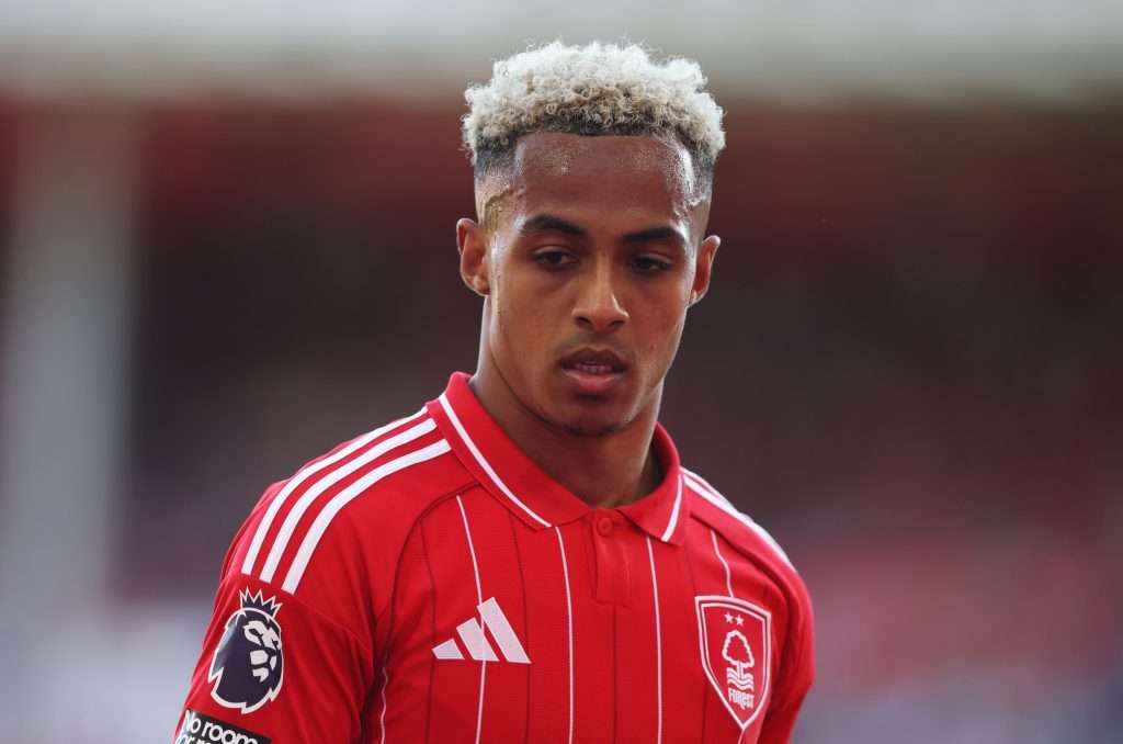 Il Milan contatta il Nottingham Forest per Omari Hutchinson in vista della partenza di Rafael Leao