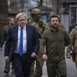 Il nuovo primo ministro britannico Andy Burnham visita l'Ucraina per il 35esimo anniversario dell'indipendenza dall'Unione Sovietica