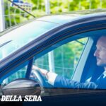 Il principe ereditario Haakon e la famiglia reale si riuniscono a Oslo per la salute del Re