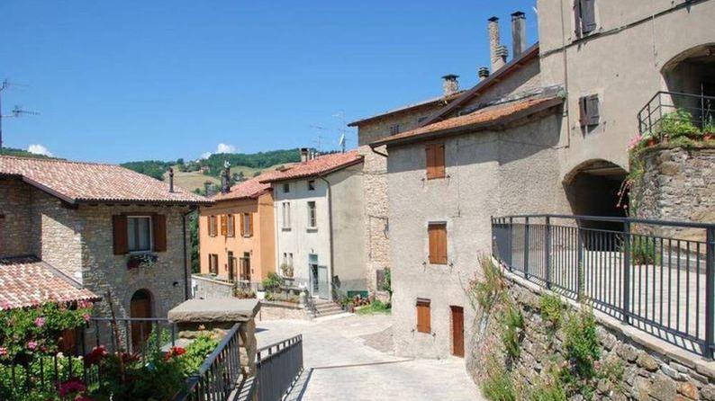 Il sindaco di San Benedetto Val di Sambro: "Fondamentalmente mancano risorse per la spesa ordinaria"