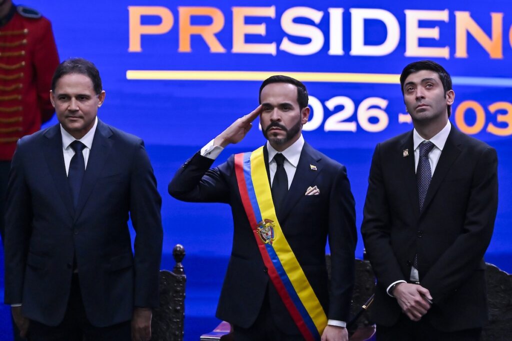 In Colombia il nuovo presidente avvia operazioni contro i gruppi armati: sei morti, incluso il capo del Frente 28