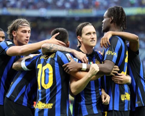 Inter inizia la stagione 2026-27 con una vittoria dominante 4-1 contro il Monza allo Stadio San Siro