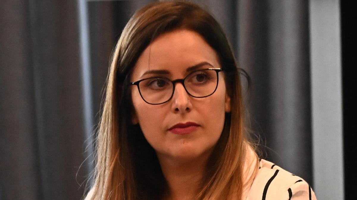 Isabella Conti: servizi educativi per le famiglie in Emilia-Romagna durante il vuoto estivo