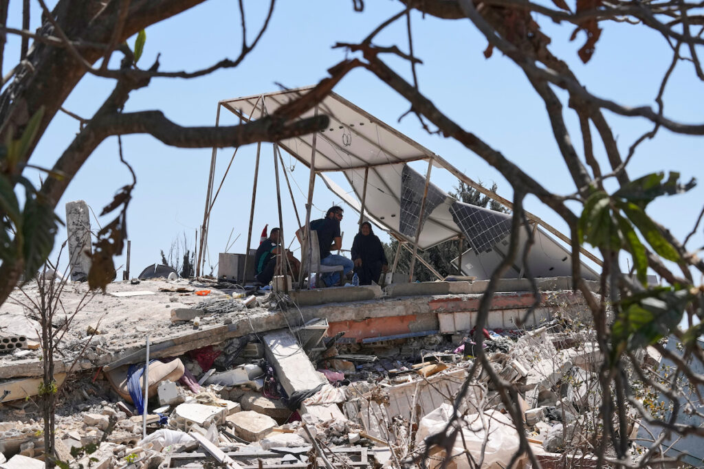 Israele sta distruggendo sistematicamente il sud del Libano per creare una zona cuscinetto