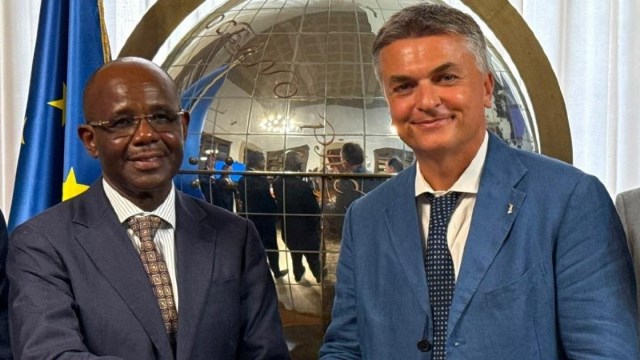 Italia e Tanzania firmano memorandum per rafforzare la cooperazione nelle infrastrutture ferroviarie