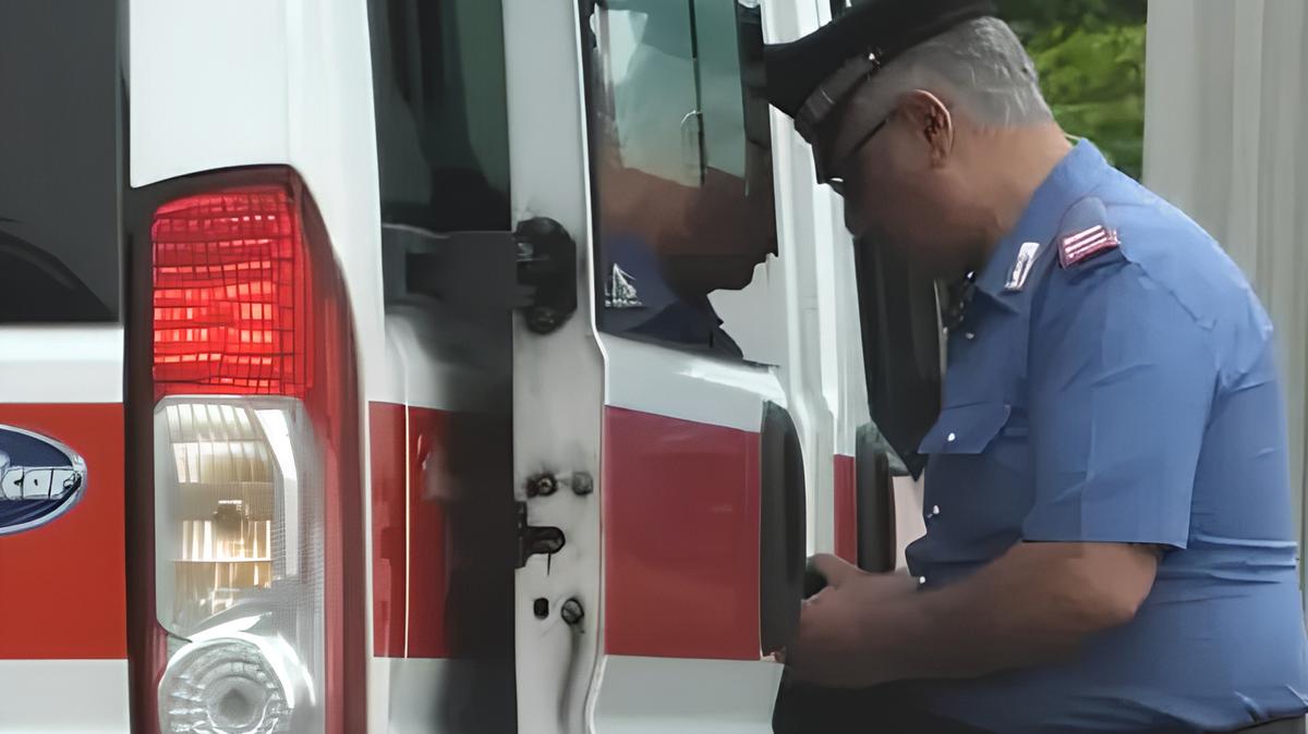 Ivrea, donna aggredisce la vicina morsi al dito durante lite, arrestata