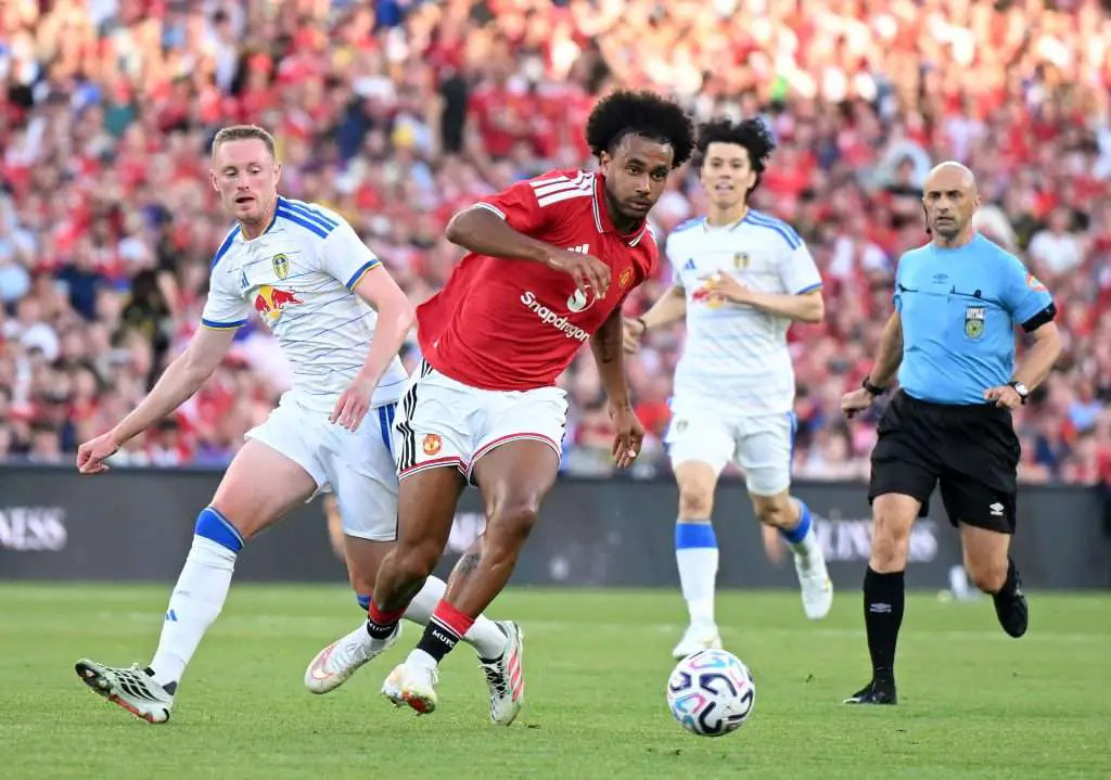 Joshua Zirkzee di Manchester United: Napoli e Juventus devono liberare posti prima di un'offerta formale