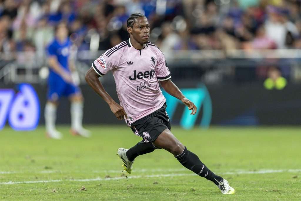 Juventus in cerca di cessione di Jonathan David mentre il Paris FC avanza per il trasferimento