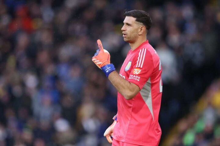 Juventus riprende i contatti per Emi Martinez dell'Aston Villa