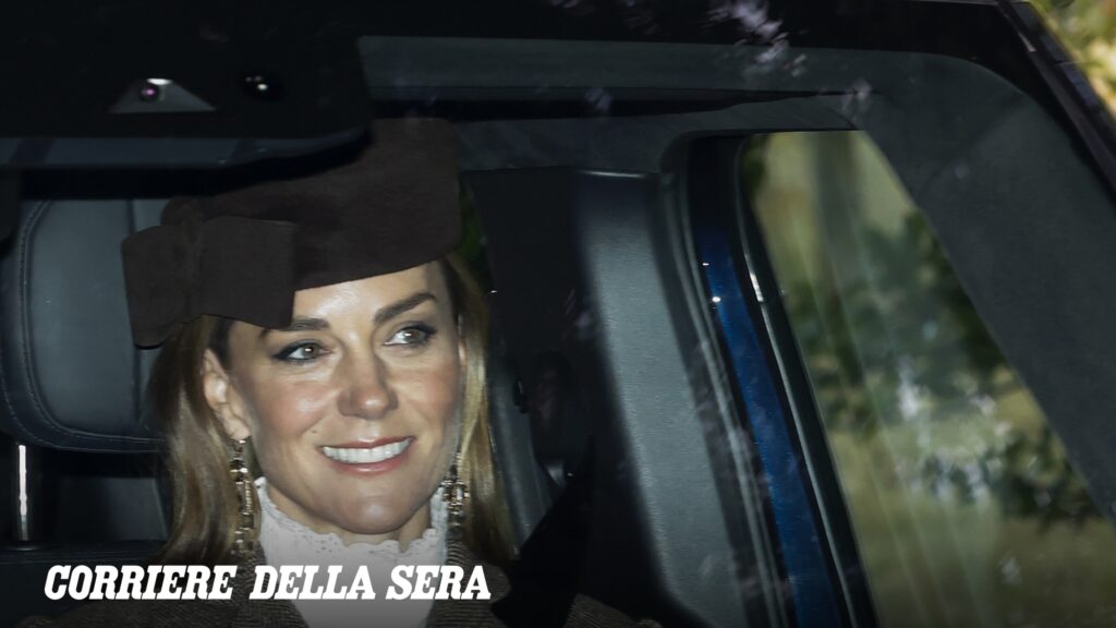 Kate e la famiglia reale in pubblico a Balmoral dopo il rientro di Harry e Meghan