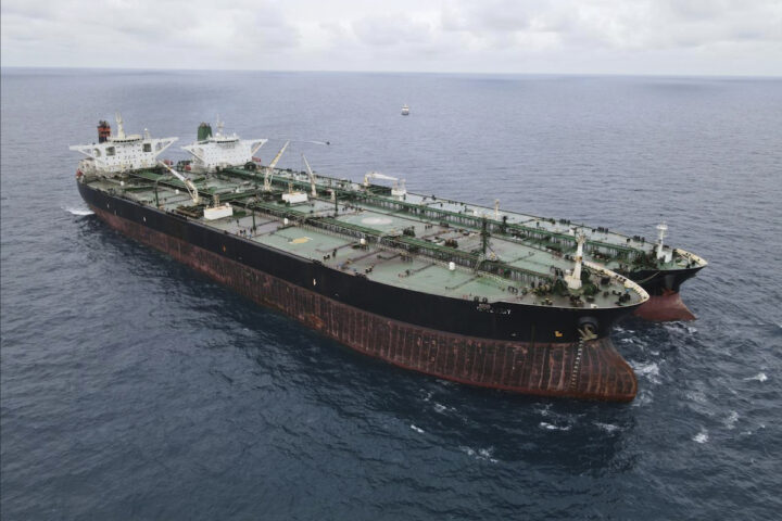La Cina acquista petrolio iraniano attraverso raffinerie indipendenti senza subire sanzioni statunitensi