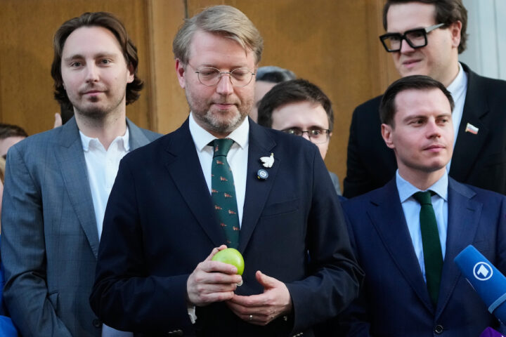 La Corte Suprema russa esclude il partito Yabloko dalle elezioni legislative in vista del voto di settembre