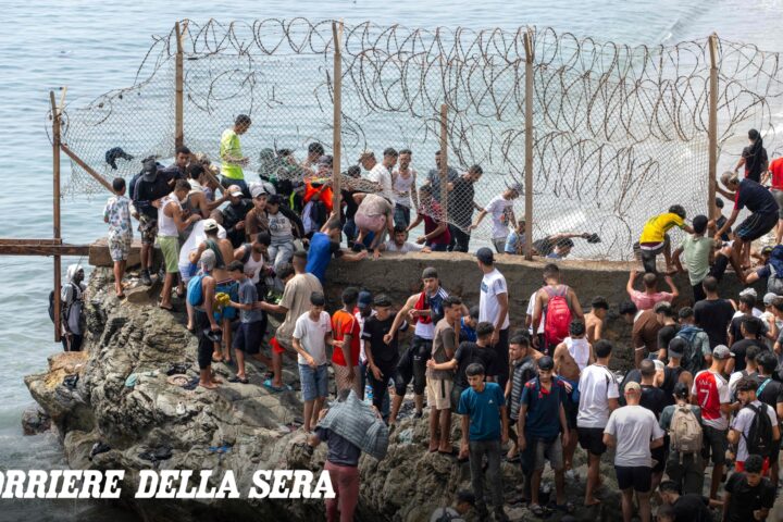 La crisi umanitaria a Ceuta: oltre 48.000 migranti lasciano l'exclave spagnola