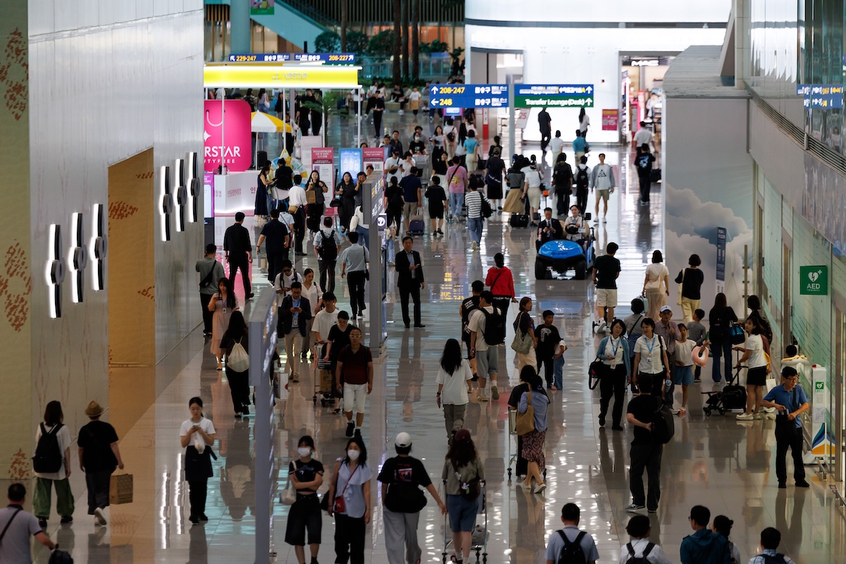 La guerra in Medio Oriente ha spostato il traffico aereo verso gli aeroporti asiatici