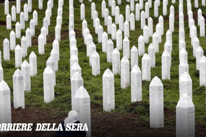 La Serbia onora Ratko Mladic, il criminale di guerra, col funerale di Stato in contrasto con i valori dell'Ue