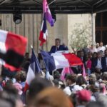 La sinistra francese si divide in vista delle elezioni presidenziali del 18 aprile