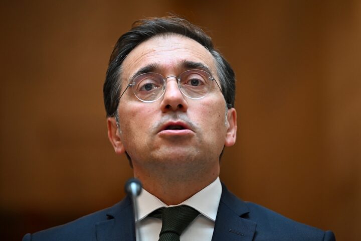 La Spagna avverte: tentare di entrare a Ceuta è un'avventura destinata al fallimento