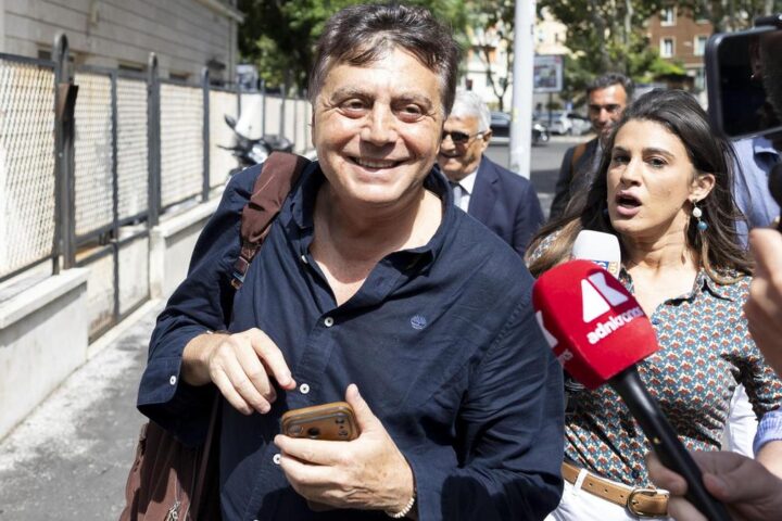 Lavitola ammette di essere il mandante dell'attentato a Ranucci durante l'interrogatorio