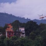 Le ricerche in Nepal e Tibet complicate dal rischio di nuova esondazione