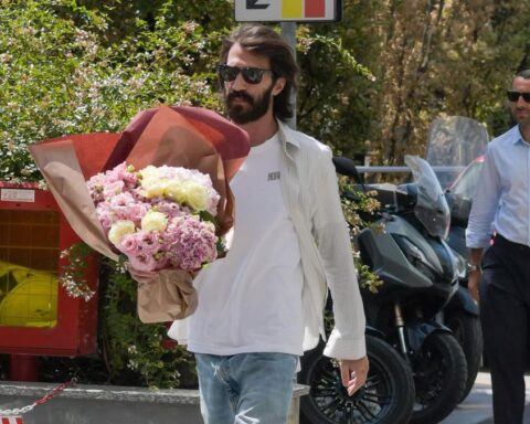 Leonardo Maria Del Vecchio visita l'ospedale San Raffaele per vedere l'ex compagna ricoverata