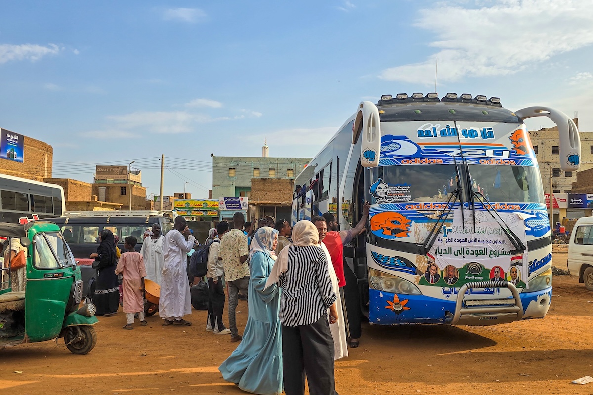 L'esercito sudanese revoca stato d'emergenza e coprifuoco a Khartum dopo due anni