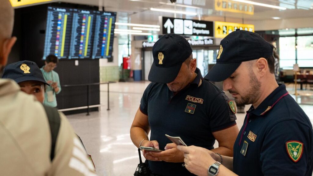 L'Italia prolunga di 15 giorni la sospensione di Schengen con la Spagna