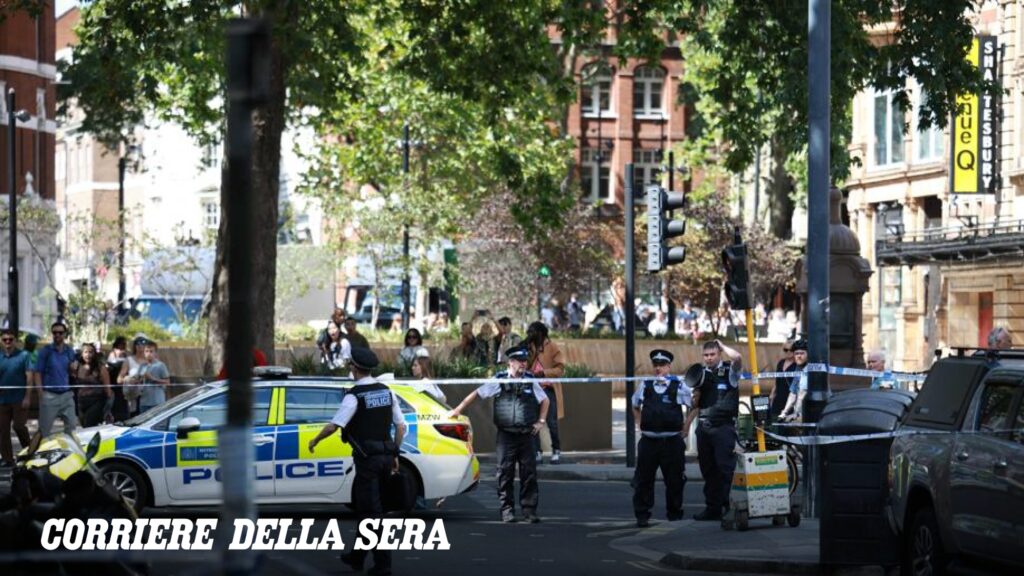 Londra, donna di 47 anni ferisce quattro passanti con una forbice a Covent Garden: arrestata