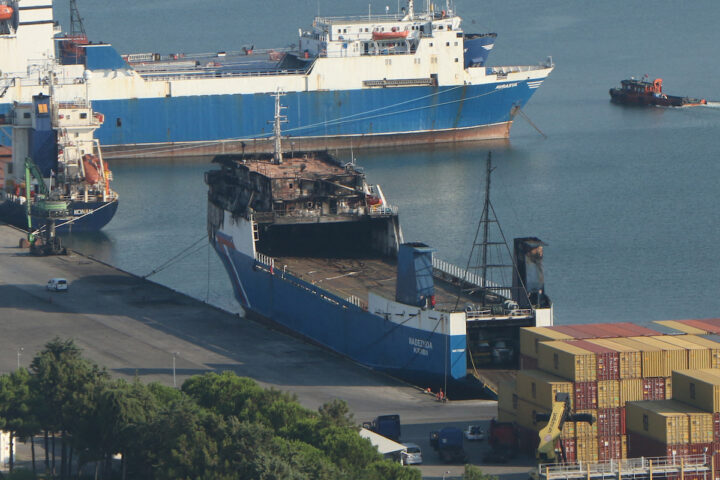 L'Ucraina attacca la base navale russa di Novorossiysk con missili e droni, tre morti e 24 feriti