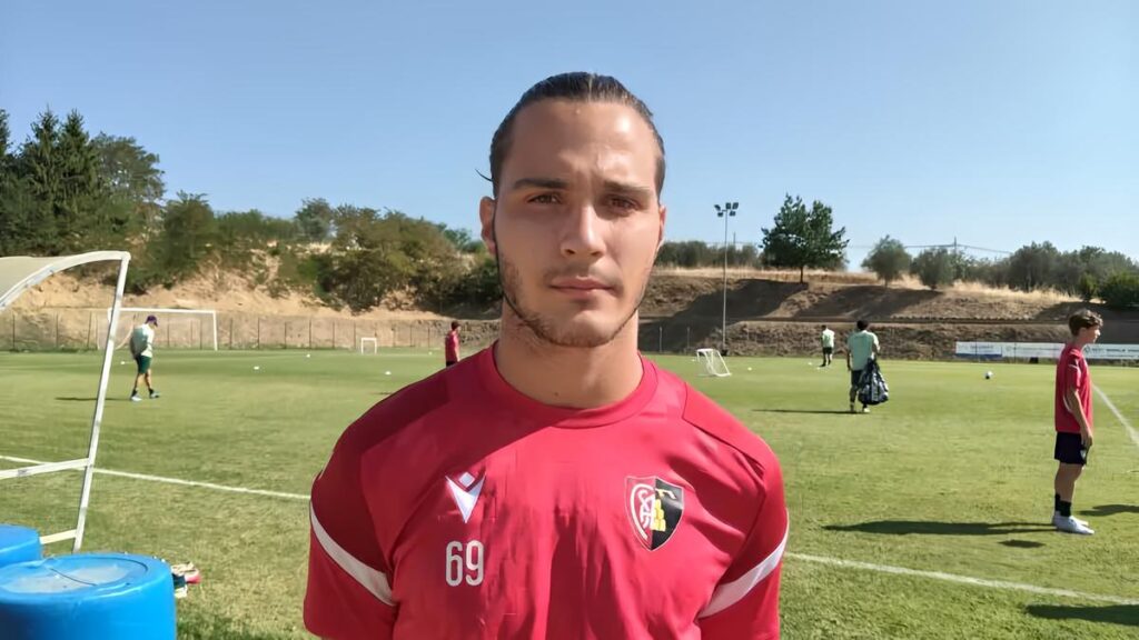 Manfredi si presenta al Montevarchi: "Pronto a far crescere la squadra"