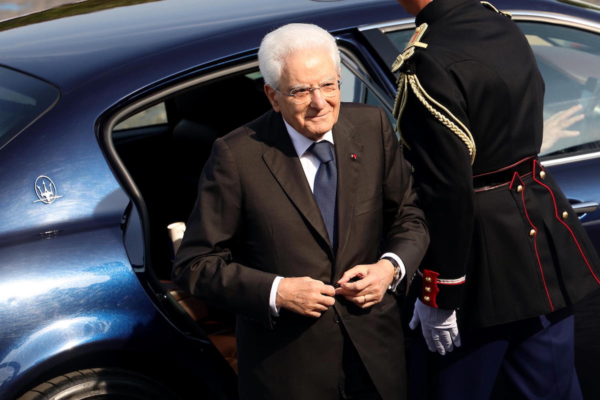 Mattarella commemora la strage di Marcinelle e sottolinea il rispetto per la dignità dei migranti